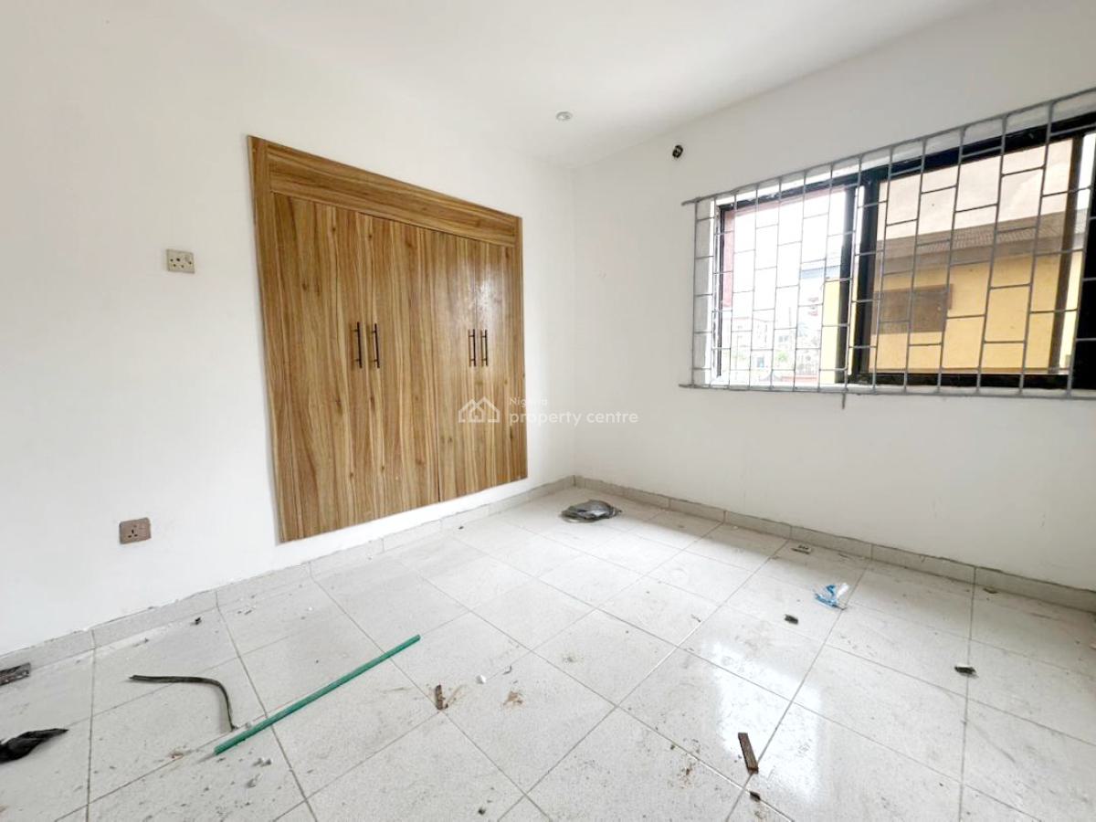 Luxury 3 Bedroom Flat, Omole Phase 2, Ikeja, Lagos, Flat / Apartment for Rent