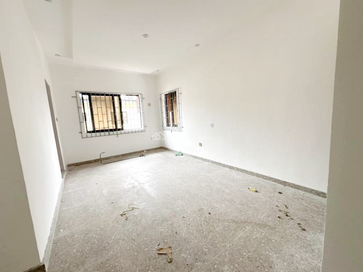 a Well Maintained Spacious 2 Bedroom Flat, Omole Phase 2, Ikeja, Lagos, Flat / Apartment for Rent