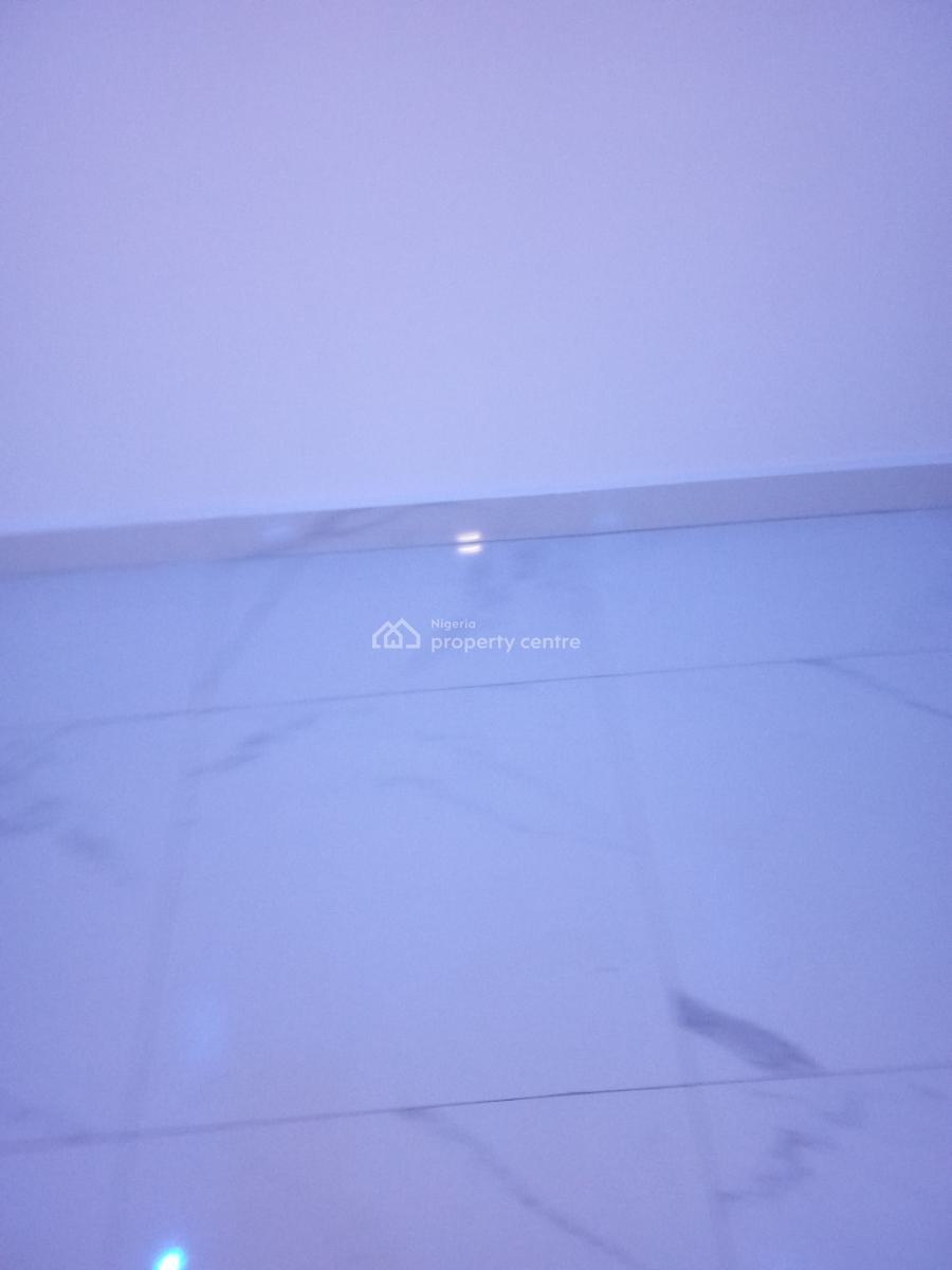Luxury and Excellent 3bedrooms Upstairs, Lbs, Sangotedo, Ajah, Lagos, House for Rent