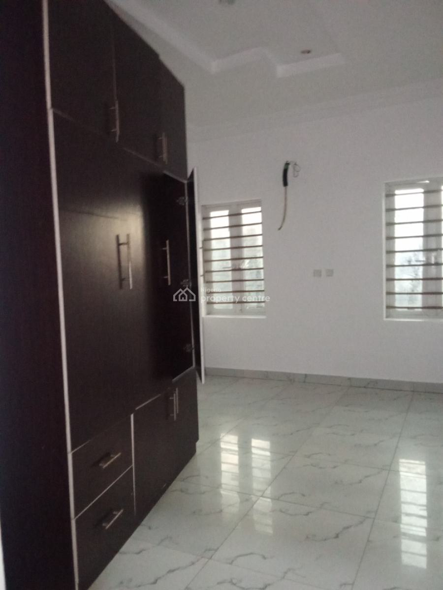 Luxury and Excellent 3bedrooms Upstairs, Lbs, Sangotedo, Ajah, Lagos, House for Rent