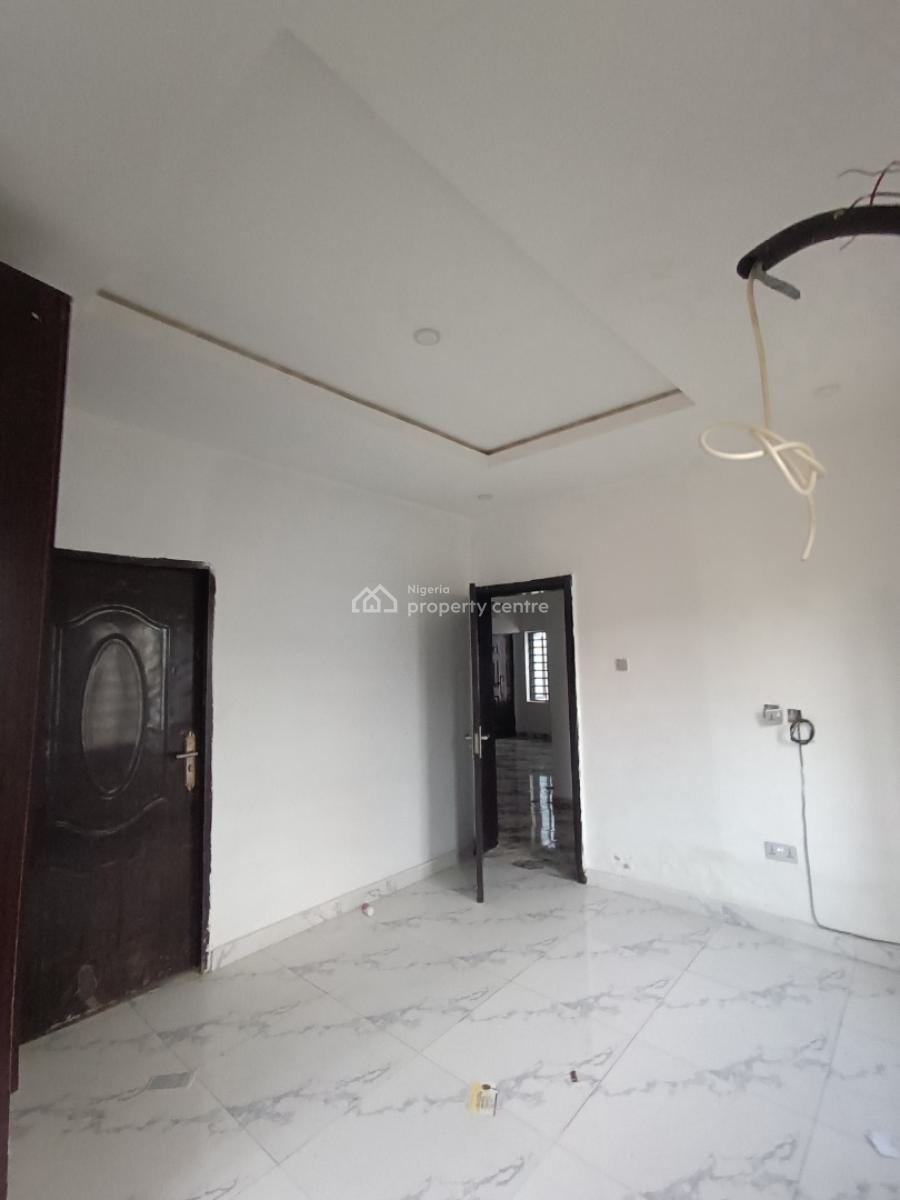 a Well Built 2bedroom Flat, Behind Peninsula Garden After Lbs Ajah Lagos, Lekki Phase 2, Lekki, Lagos, Flat / Apartment for Rent