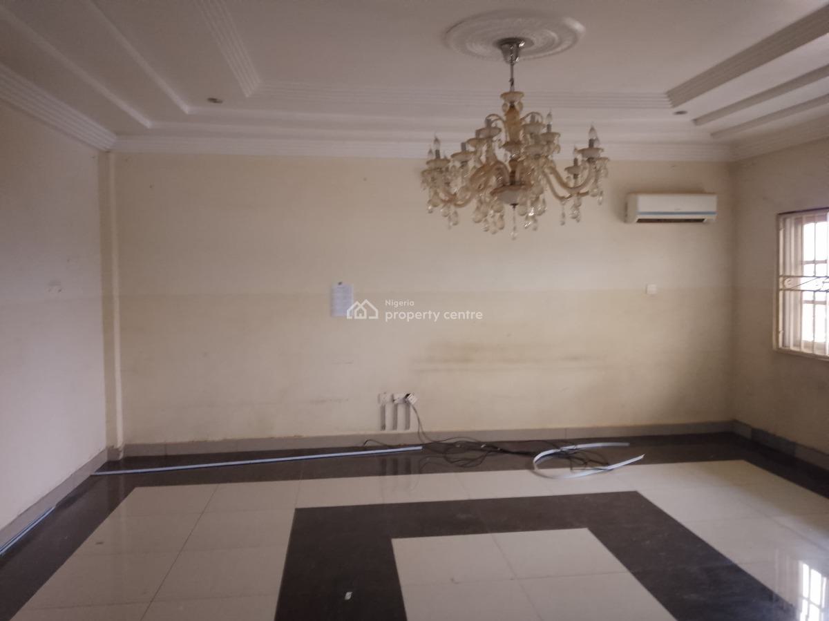 Serviced Three Bedrooms Flat, Katampe (main), Katampe, Abuja, Flat / Apartment for Rent
