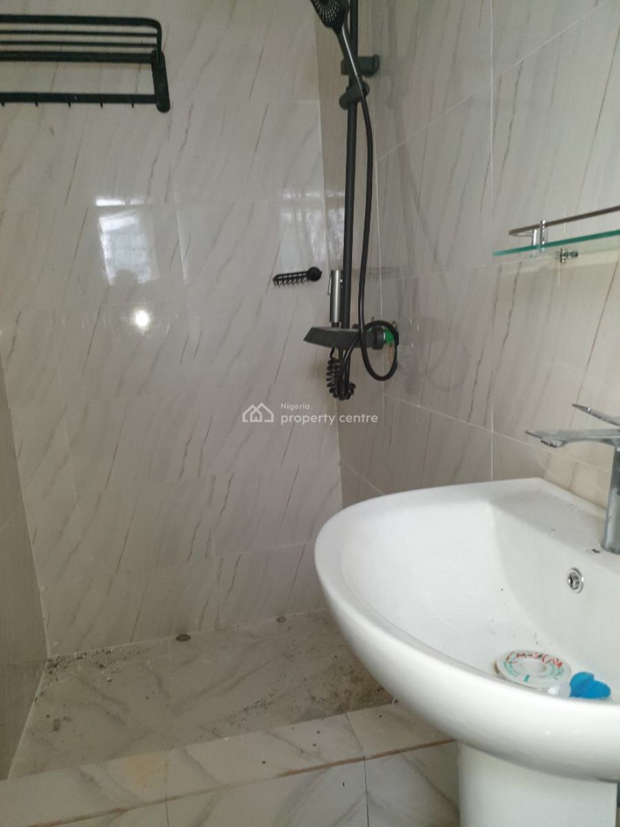 Spacious 2bedroom Flat, Ilasan, Lekki, Lagos, Flat / Apartment for Rent