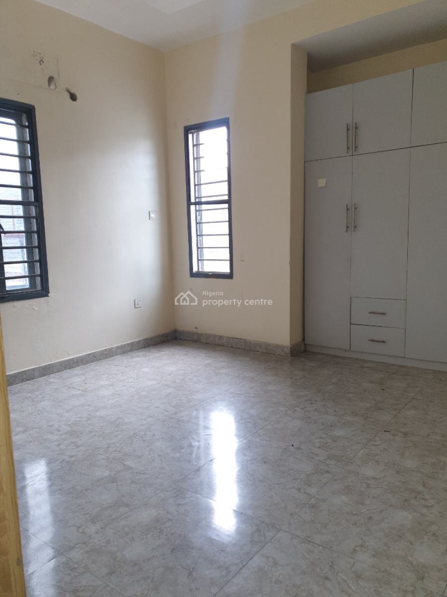 Spacious 2bedroom Flat, Ilasan Lekki, Lekki, Lagos, Flat / Apartment for Rent