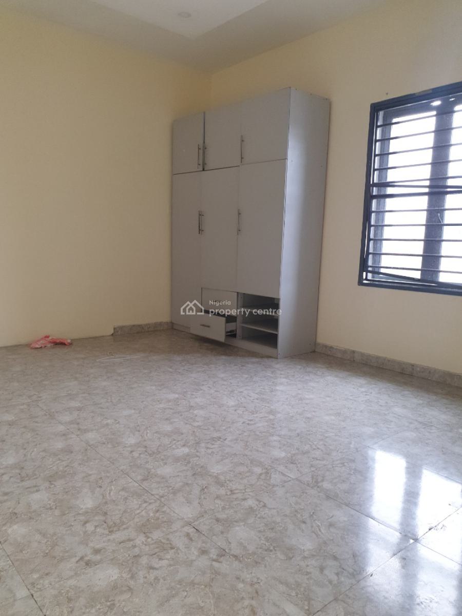 Spacious 2bedroom Flat, Ilasan Lekki, Lekki, Lagos, Flat / Apartment for Rent