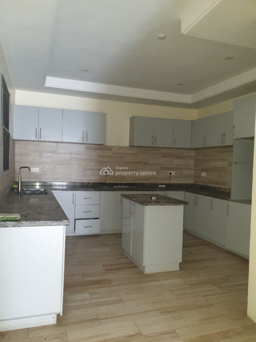Spacious 2bedroom Flat, Ilasan Lekki, Lekki, Lagos, Flat / Apartment for Rent