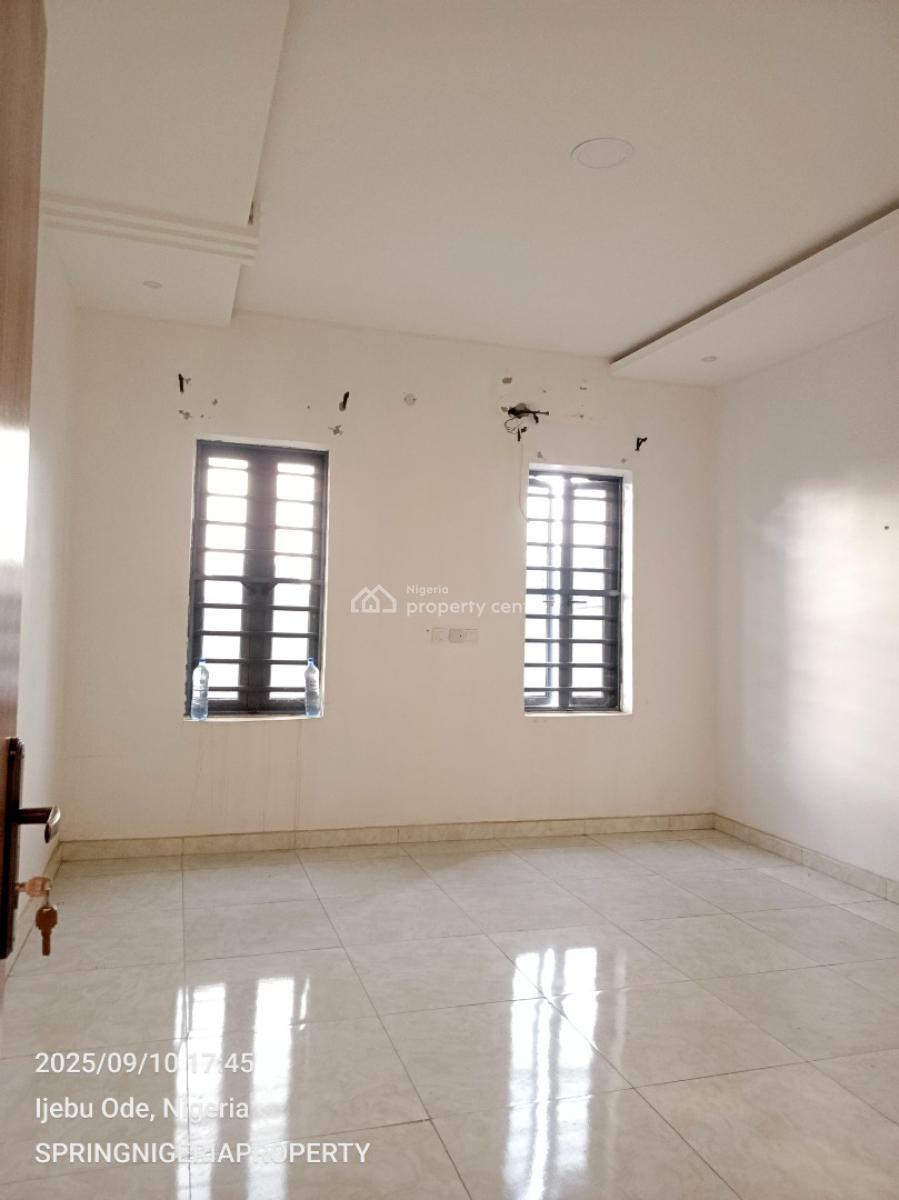 Spacious 2bedroom Flat with Guest Toilet, Goodnews Estate, Sangotedo, Ajah, Lagos, Flat / Apartment for Rent