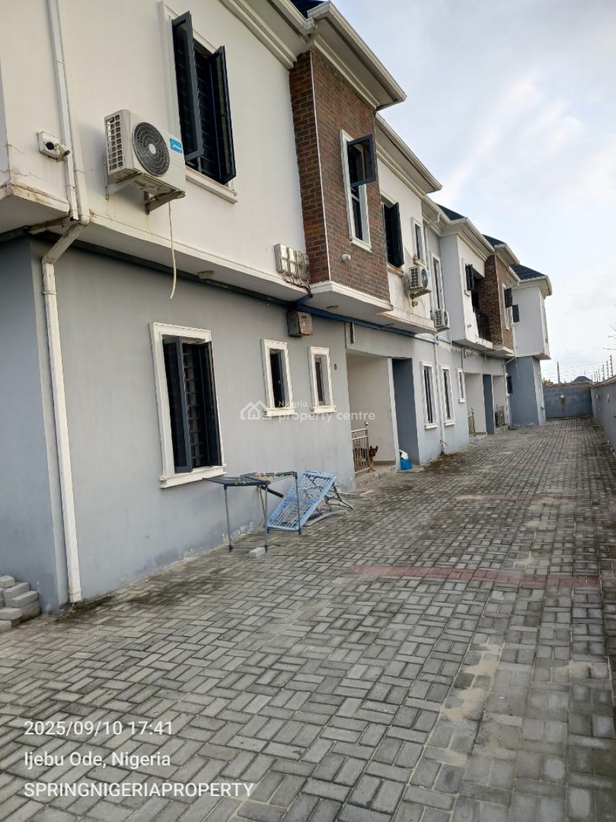 Spacious 2bedroom Flat with Guest Toilet, Goodnews Estate, Sangotedo, Ajah, Lagos, Flat / Apartment for Rent