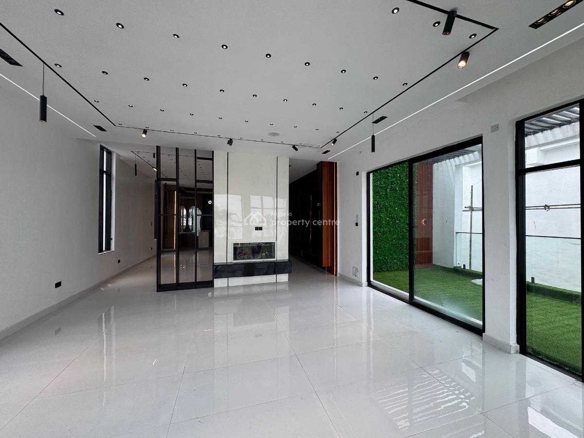 6 Bedroom Mansion with Swimming Pool, Water Fountain, Gym , Cinema, Chevron, Lekki Phase 2, Lekki, Lagos, House for Sale