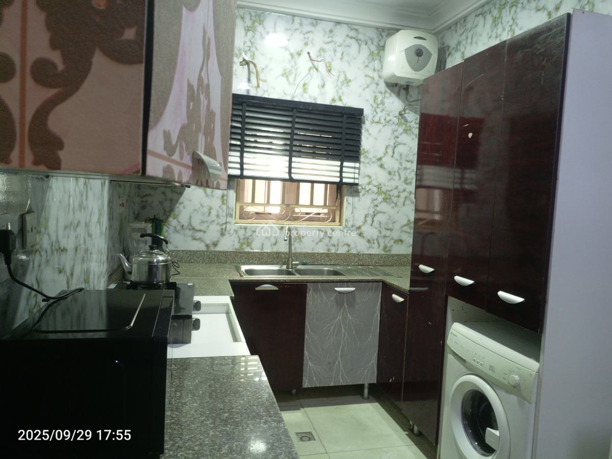 3 Bedrooms Luxurious Furnished Apartment, Lbs, Olokonla, Ajah, Lagos, Flat / Apartment Short Let