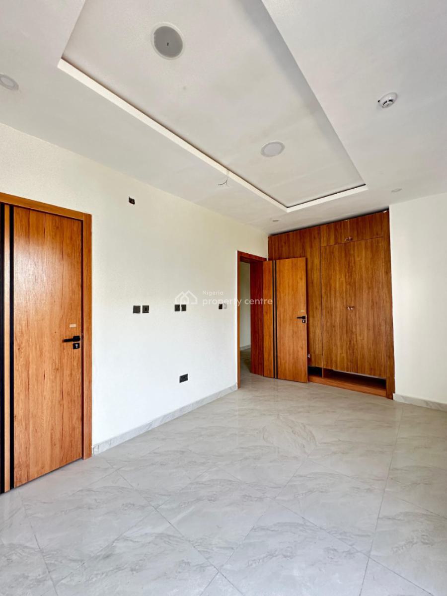 Spacious 3 Bedroom Apartment with Swimming Pool & Gym., Ikate, Lekki, Lagos, Flat / Apartment for Sale
