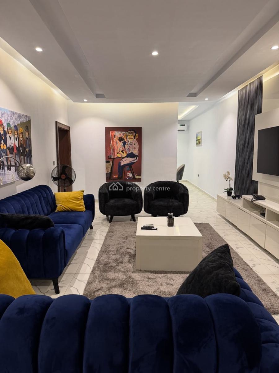 Fully Furnished 3 Bedrooms Spacious Apartment, Good Access Road, Guzape District, Abuja, Flat / Apartment for Rent