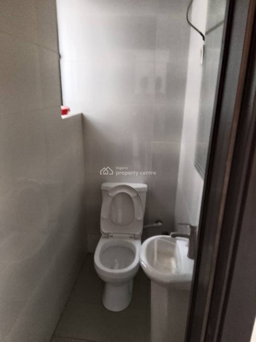 Massive 2 Bedroom Apartment, Ilasan, Ikate, Lekki, Lagos, Flat / Apartment for Rent