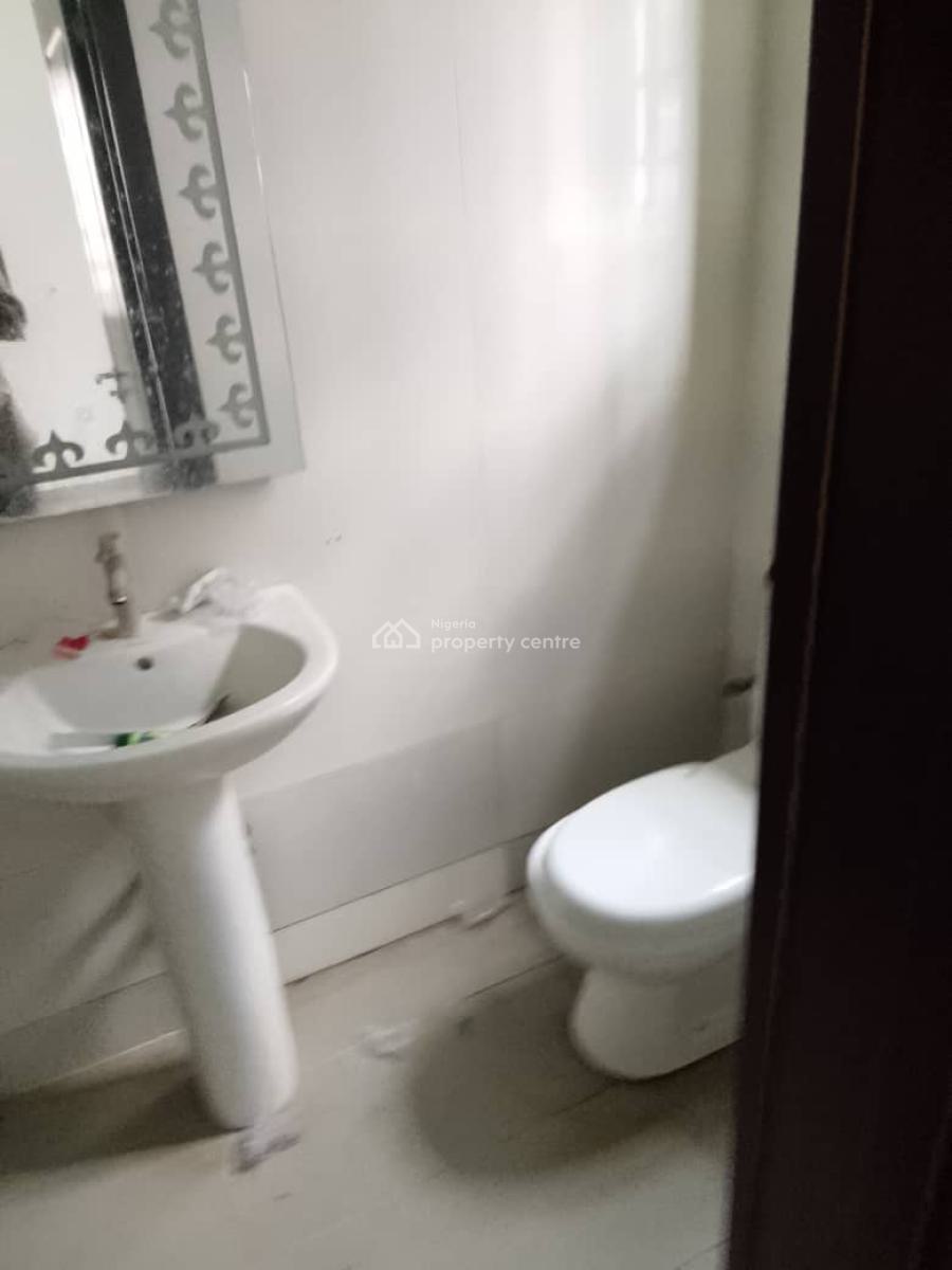 Massive 2 Bedroom Apartment, Ilasan, Ikate, Lekki, Lagos, Flat / Apartment for Rent