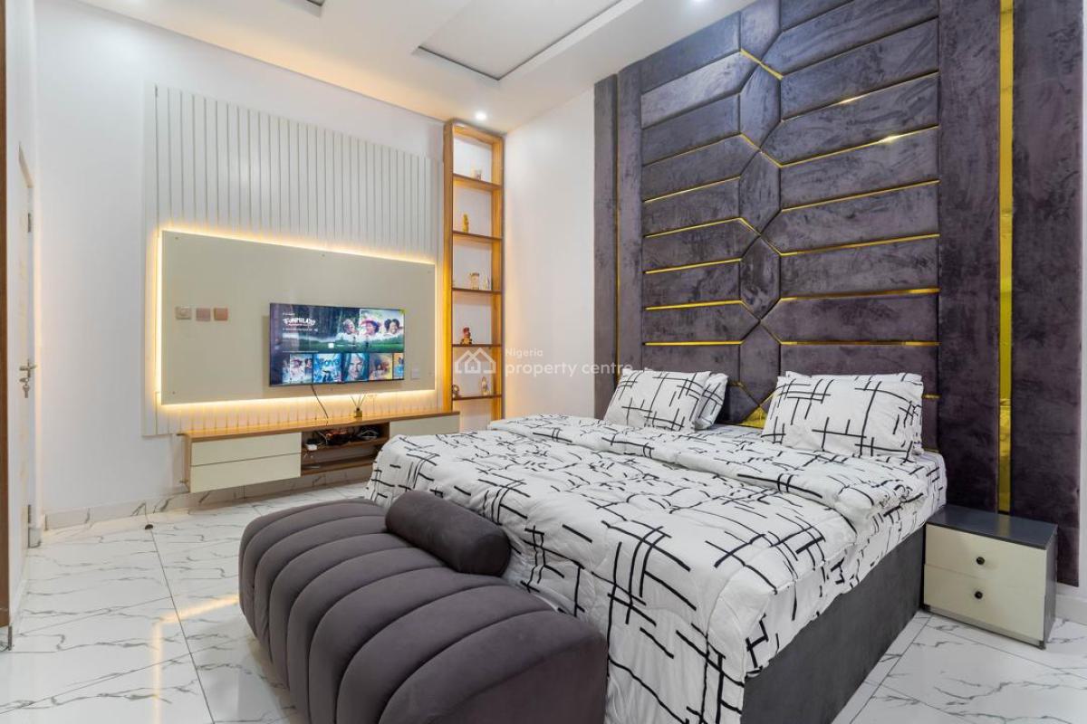 Luxury Sharp 4 Bedrooms Apartment with Ps5 & Swimming Pool, Orchid Road, Lekki, Lagos, Flat / Apartment Short Let