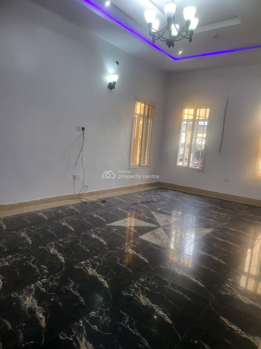 Spacious Serviced 3 Bedroom Terrace with Bq, Off U3 Estate, Lekki Phase 1, Lekki, Lagos, Terraced Duplex for Rent