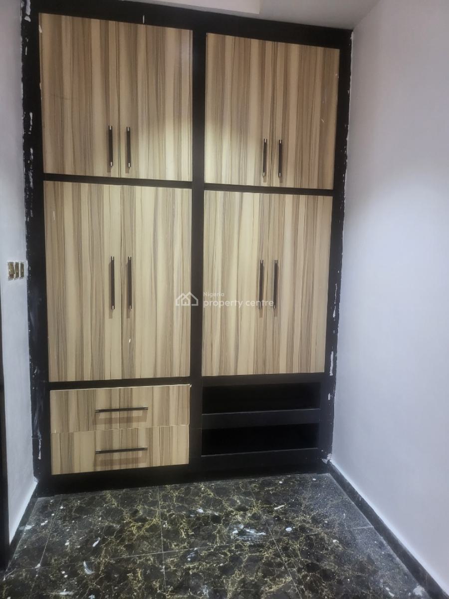 Spacious Serviced 3 Bedroom Terrace with Bq, Off U3 Estate, Lekki Phase 1, Lekki, Lagos, Terraced Duplex for Rent