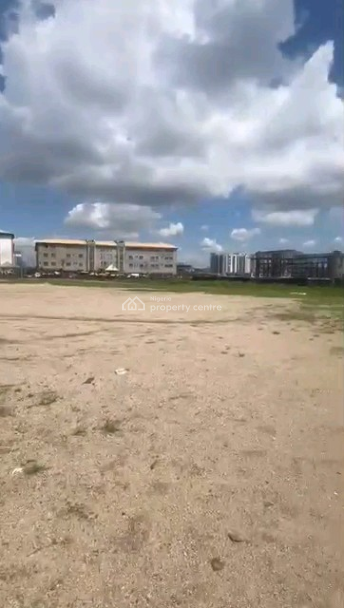 Vast 9741sqm Multi-purpose Land, Zenith Bank, Jabi, Abuja, Mixed-use Land for Sale