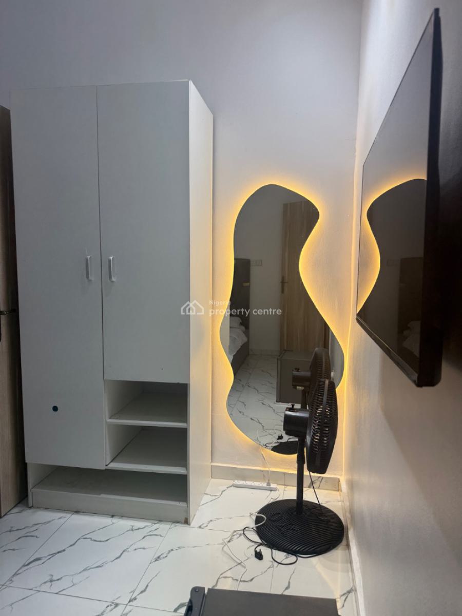 a Room in a 4 Bedroom Duplex, Chevron, Lekki, Lagos, Semi-detached Duplex Short Let