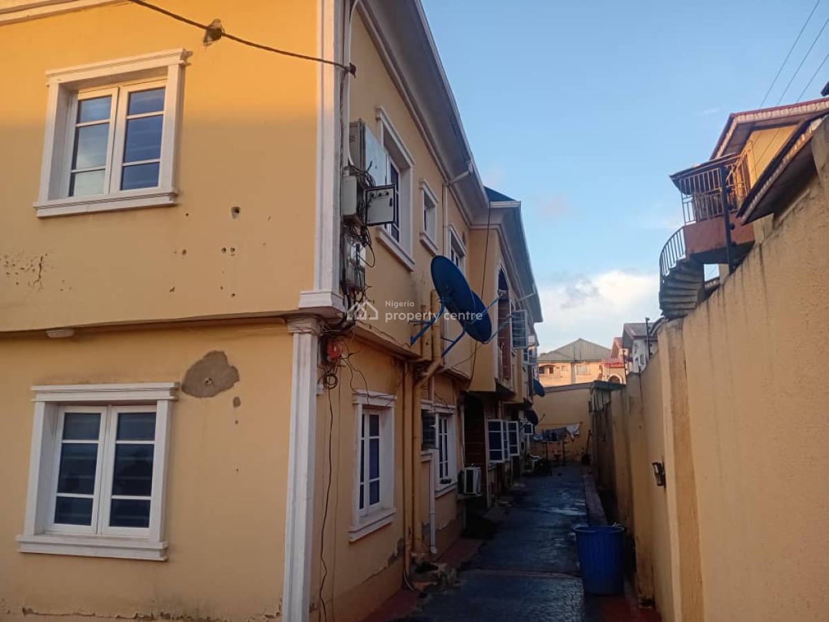 8nos. 2bedroom Flat 3toilet 2bathroom, Marble Tiles, Gerrard Roofing,, Shaba Ojo Estate. Igando, Lagos  Title: Cofo Under Processing., Igando, Alimosho, Lagos, Block of Flats for Sale