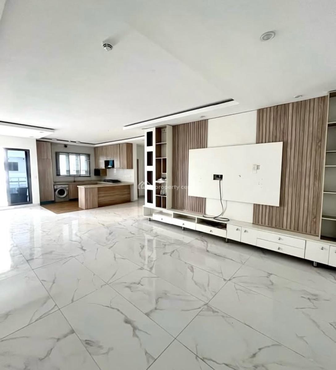 Luxurious 2 Bedroom Apartment with Elevator, Swimming Pool and Gym, Lekki Phase 1, Lekki, Lagos, Flat / Apartment for Rent