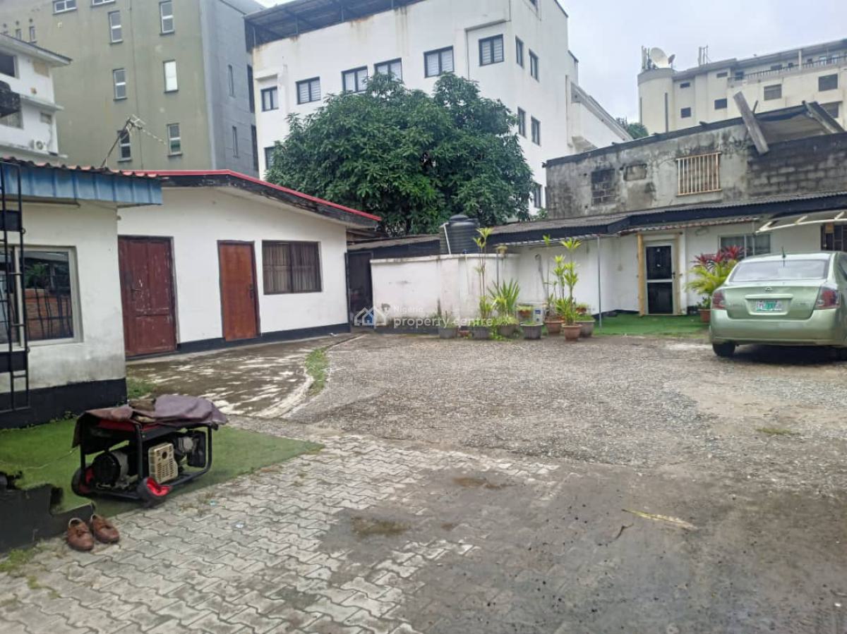 Detached Property Measuring 1,061sqm.  Vacant & Ready, Old Ikoyi, Ikoyi, Lagos, Commercial Property for Sale
