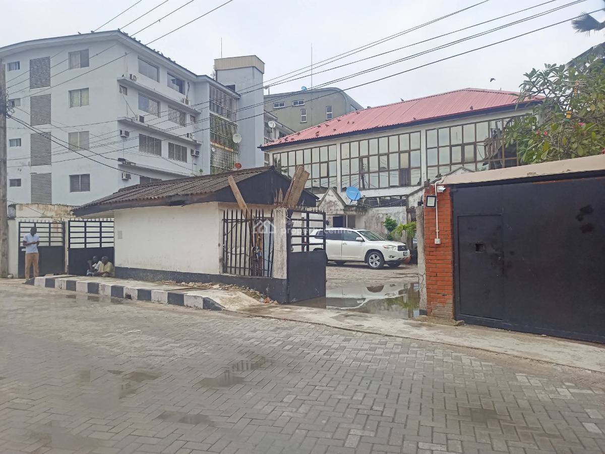 Detached Property Measuring 1,061sqm.  Vacant & Ready, Old Ikoyi, Ikoyi, Lagos, Commercial Property for Sale