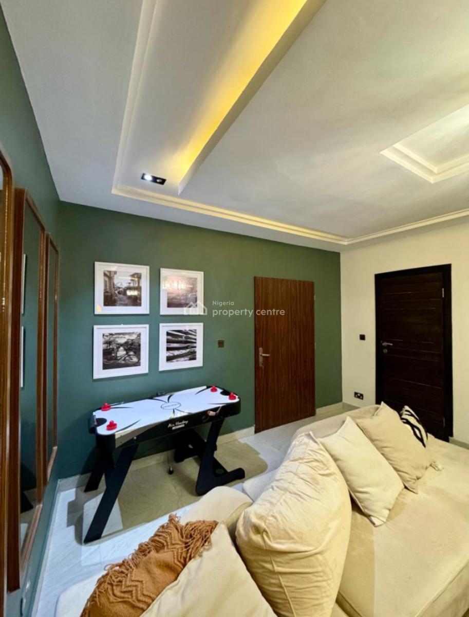 Exquisite 2 Bedroom Apartment, Lekki Phase 1, Lekki, Lagos, Flat / Apartment Short Let