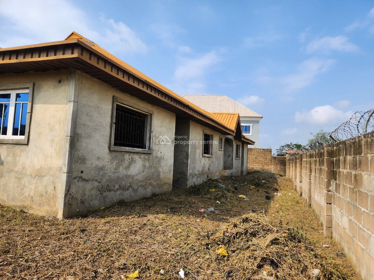 Lovely Uncompleted Twin 3 Bedroom Apartments Bungalow, Zone Q Estate, Jawe, Odo Ona Kekere Off Olf Lagos Road, Ibadan, Oyo, Detached Bungalow for Sale