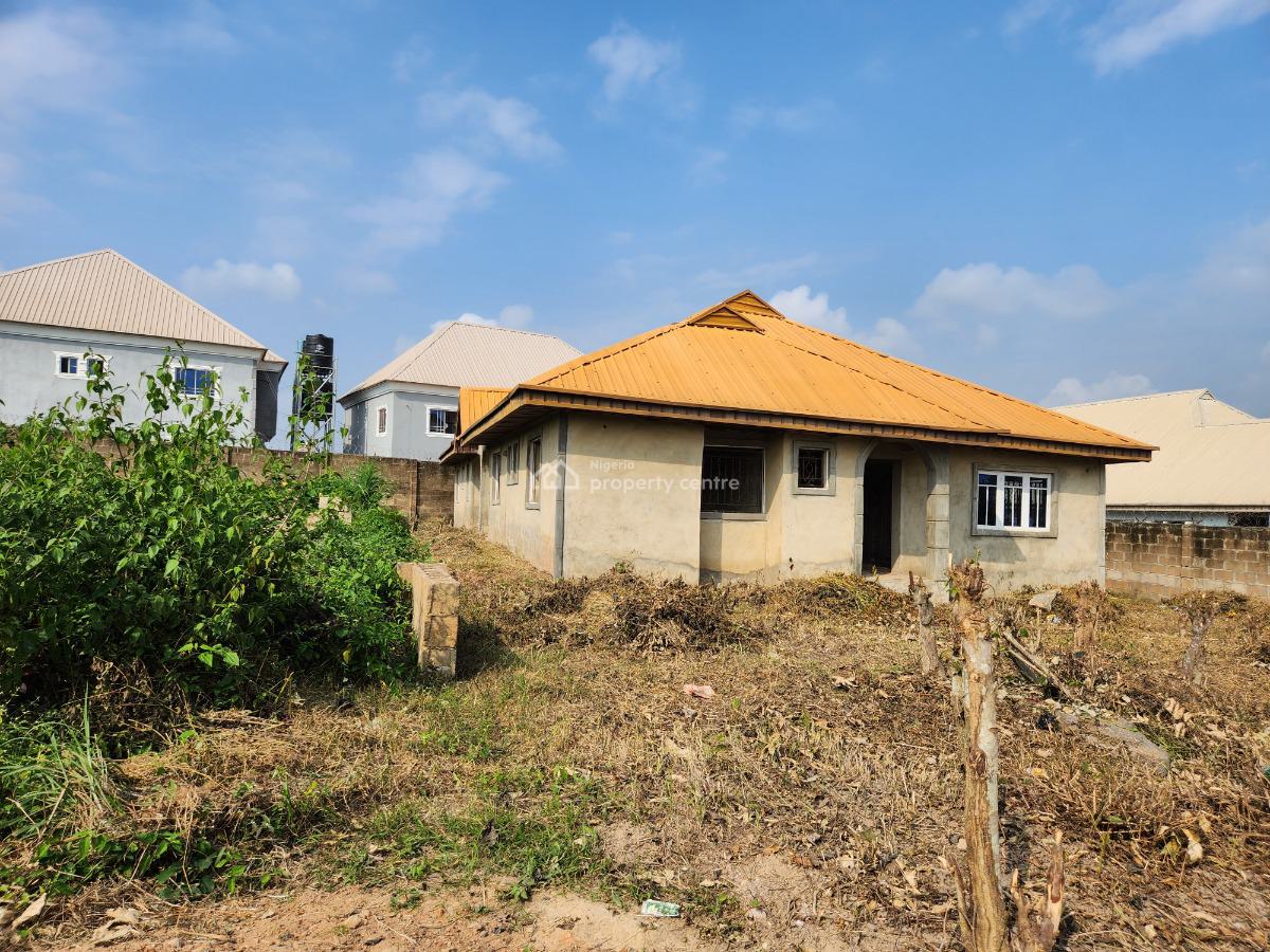 Lovely Uncompleted Twin 3 Bedroom Apartments Bungalow, Zone Q Estate, Jawe, Odo Ona Kekere Off Olf Lagos Road, Ibadan, Oyo, Detached Bungalow for Sale