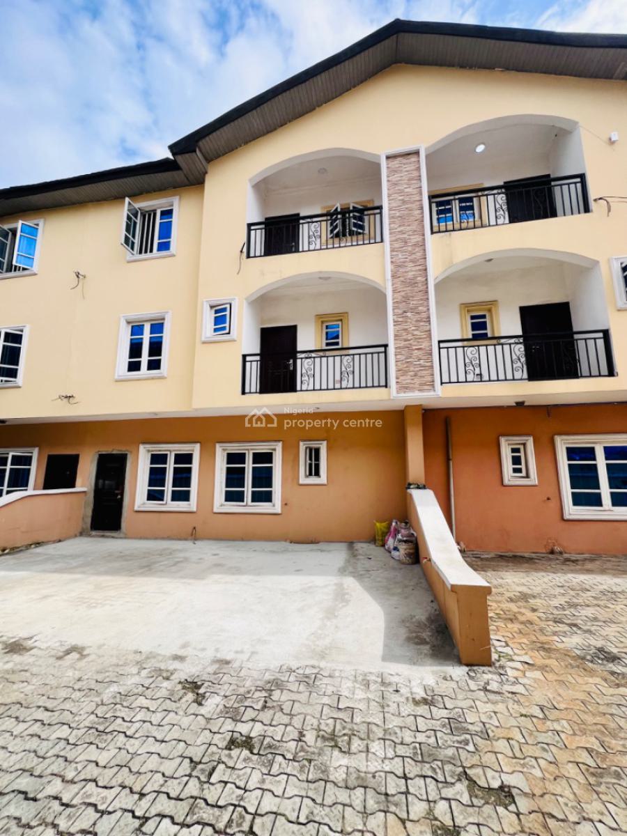 Exquisitely Fitted  5 Bedroom Terraced Duplex at a Prime Location, Mobil Road, Ajah, Lagos, Terraced Duplex for Rent