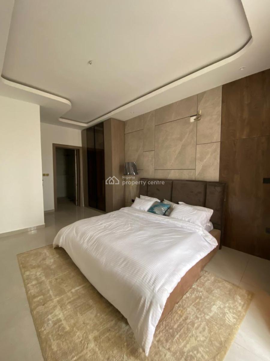 Fully Serviced 2 Bedroom Apartment in a Secured Estate, Lekki Phase 1, Lekki, Lagos, Flat / Apartment for Sale