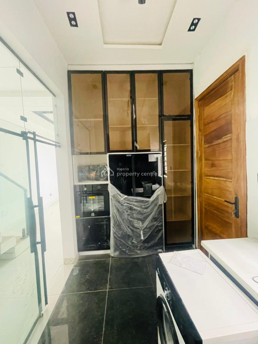 4-bedroom Semi-detached Duplex with Bq, Ikota, Lekki, Lagos, Semi-detached Bungalow for Sale