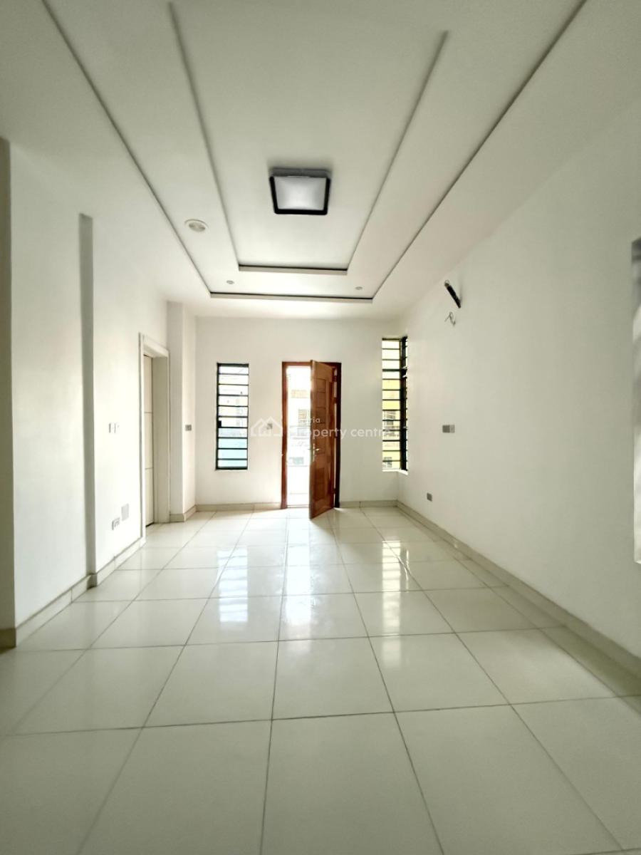Distress Affordable  4 Bedroom Semi Detached Duplex with Bq, Ikota, Lekki, Lagos, Semi-detached Duplex for Sale