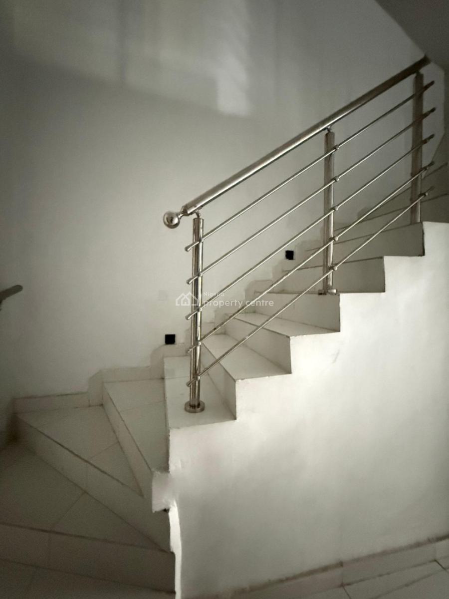 Distress Affordable  4 Bedroom Semi Detached Duplex with Bq, Ikota, Lekki, Lagos, Semi-detached Duplex for Sale
