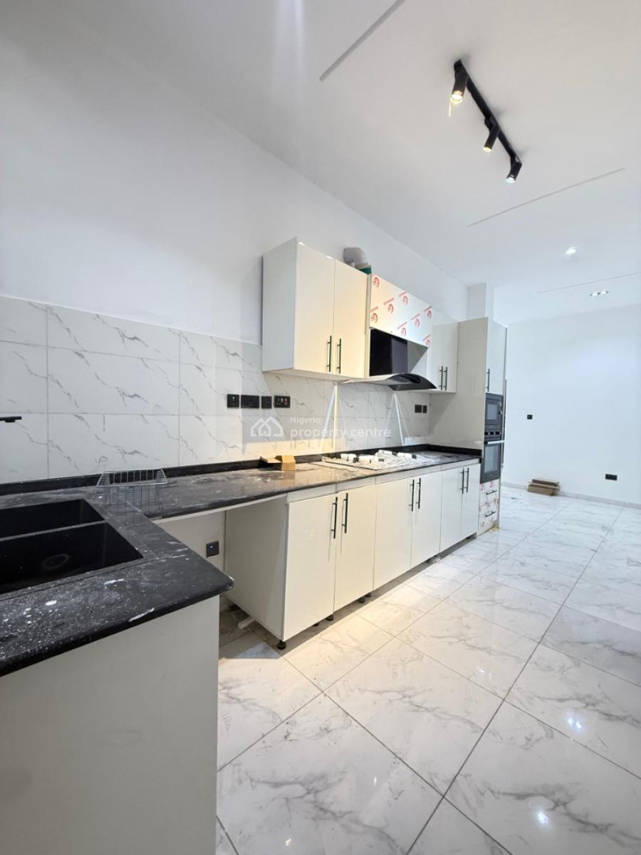 Good Deal 2 Bedroom Apartment with Swimming Pool ,, Ologolo, Lekki, Lagos, Block of Flats for Sale