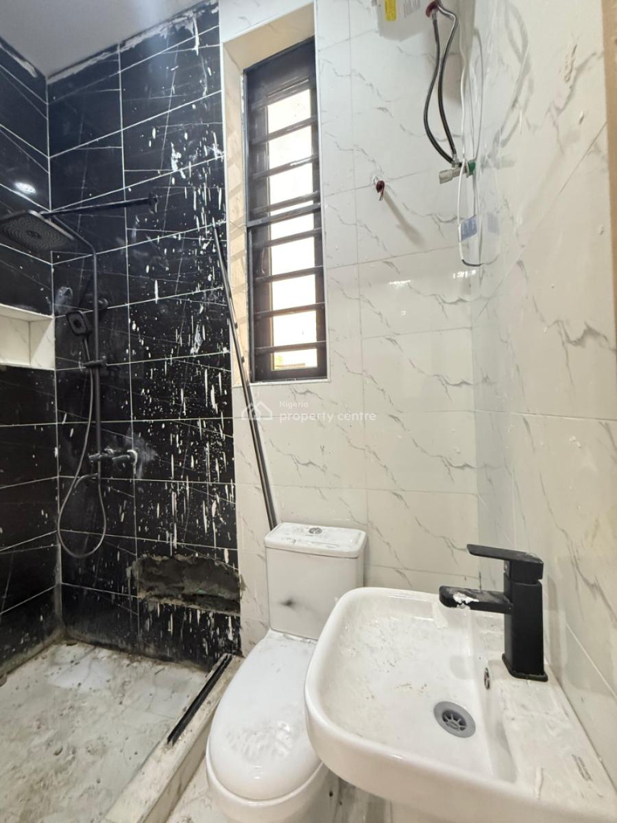 Good Deal 2 Bedroom Apartment with Swimming Pool ,, Ologolo, Lekki, Lagos, Block of Flats for Sale