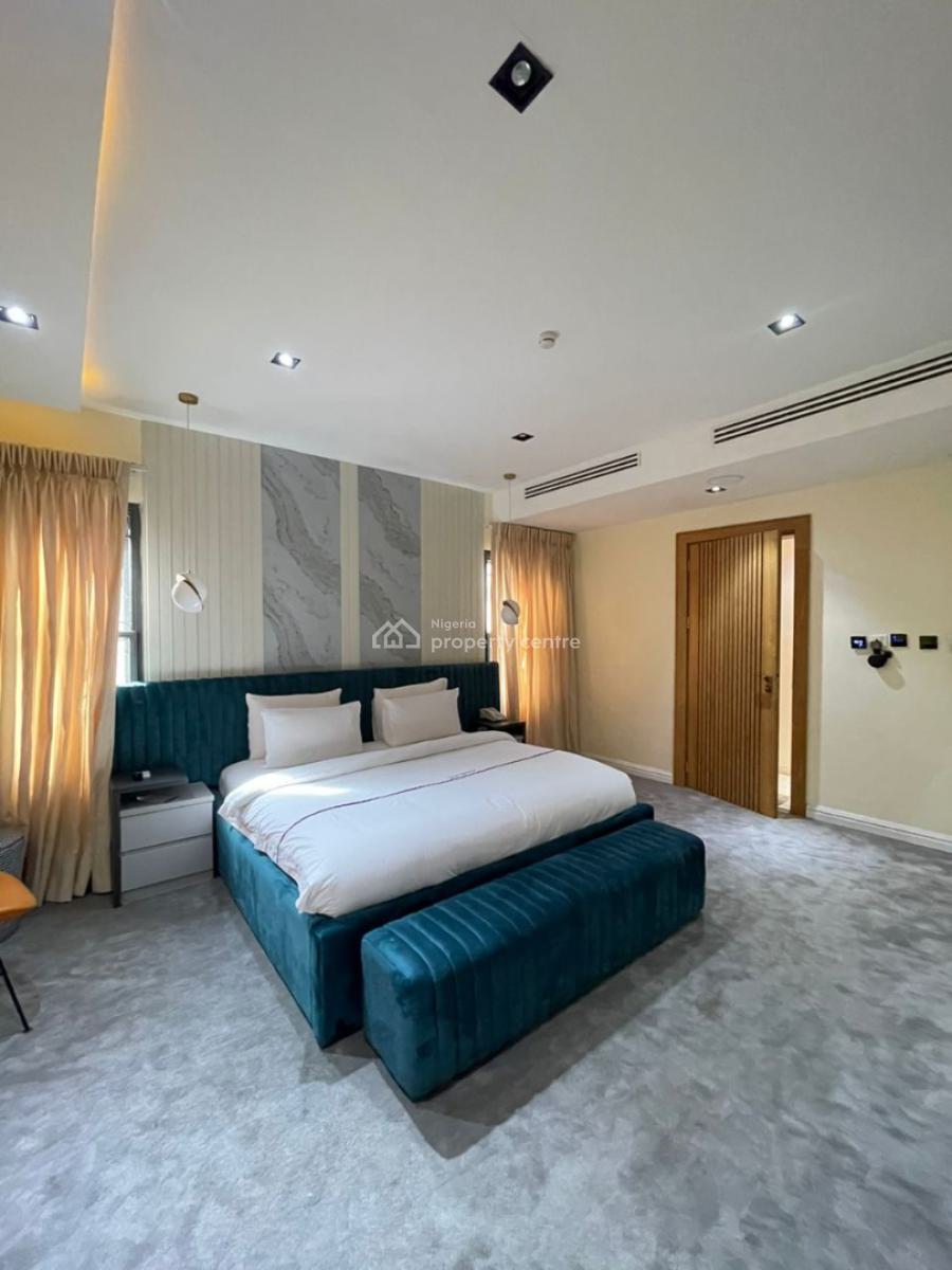 Nicely Furnshed 2 Bedroom Apartment, Lekki Phase 1, Lekki, Lagos, Flat / Apartment Short Let