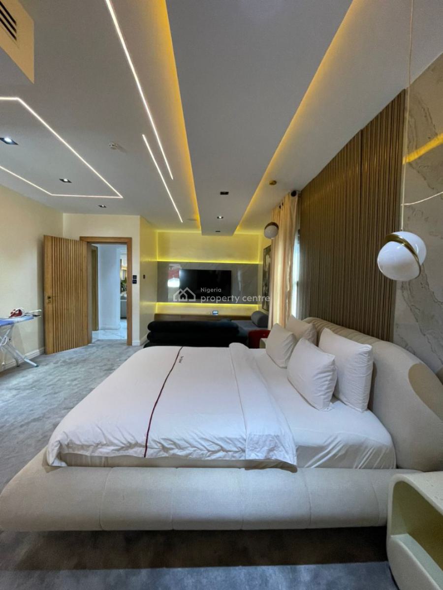 Nicely Furnshed 2 Bedroom Apartment, Lekki Phase 1, Lekki, Lagos, Flat / Apartment Short Let