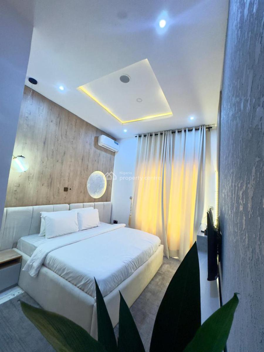 Nicely Furnished 2 Bedroom Apartment, Lekki Phase 1, Lekki, Lagos, Flat / Apartment Short Let
