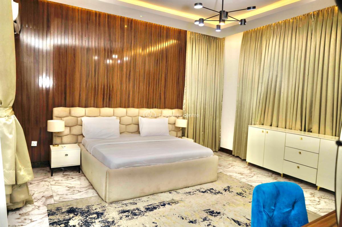 Nicely Furnished 4 Bedroom Apartment, Lekki Phase 1, Lekki, Lagos, Flat / Apartment Short Let