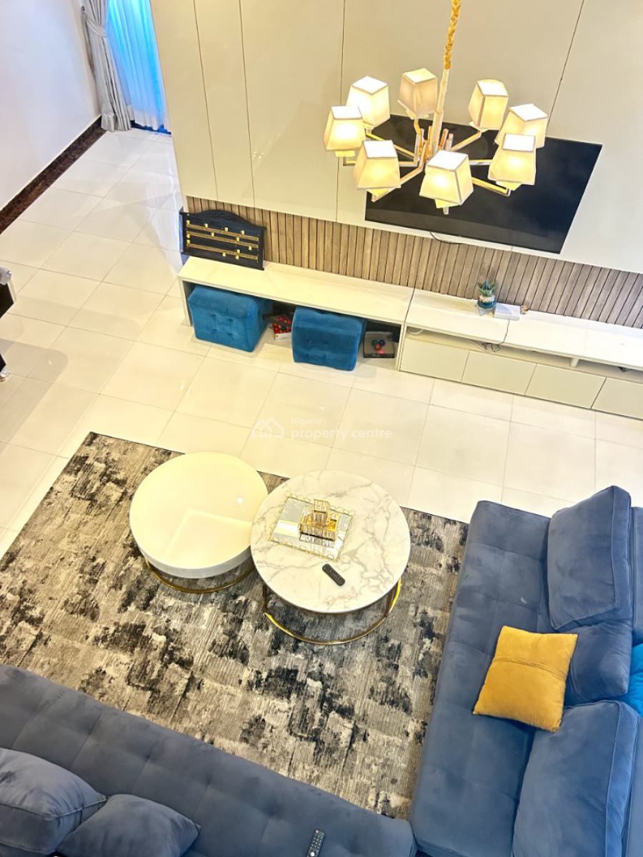 Nicely Furnished 4 Bedroom Apartment, Lekki Phase 1, Lekki, Lagos, Flat / Apartment Short Let