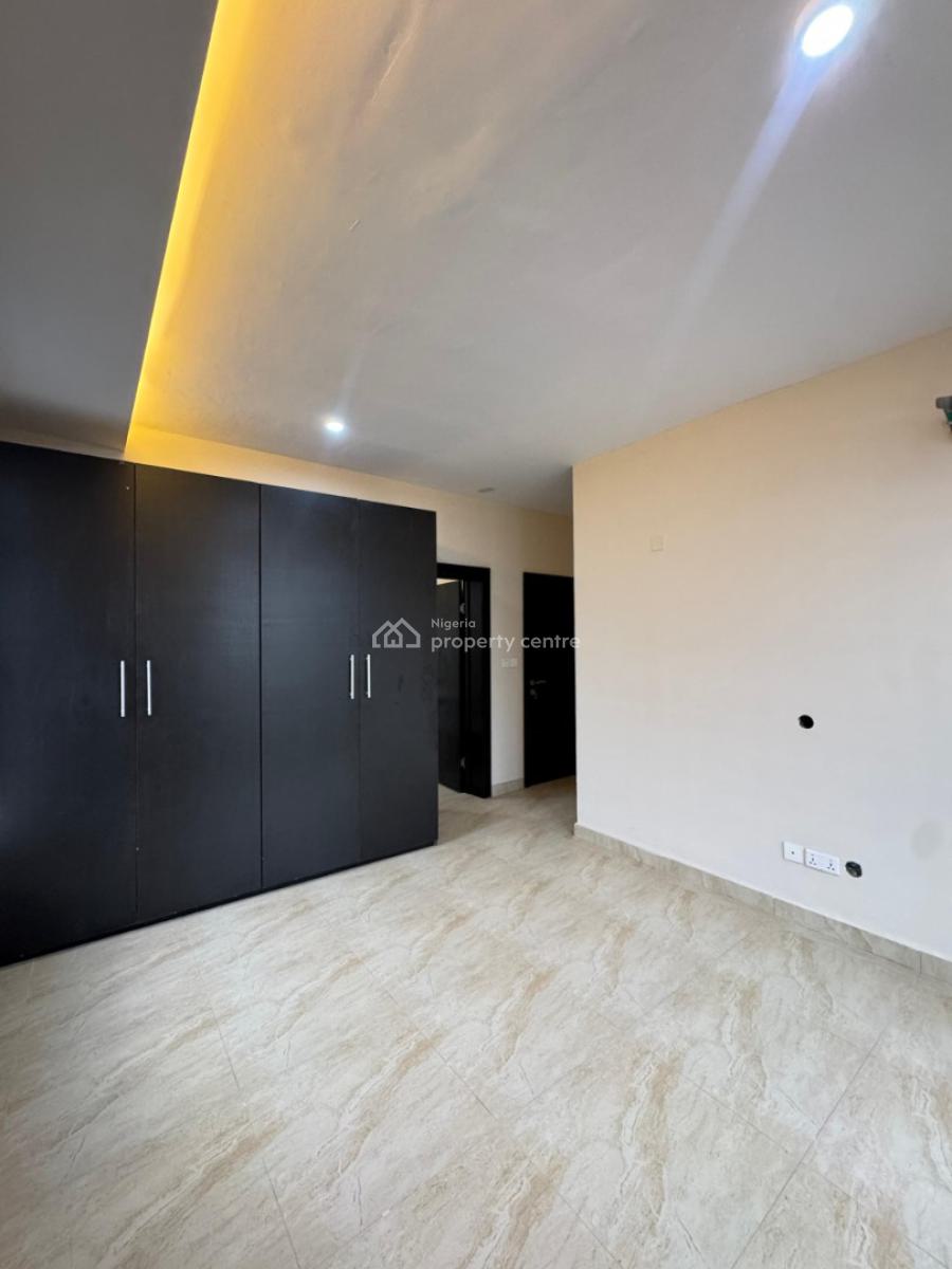 New 3 Bedrooms Apartment with Bq, Lekki Phase 1, Lekki, Lagos, Block of Flats for Sale
