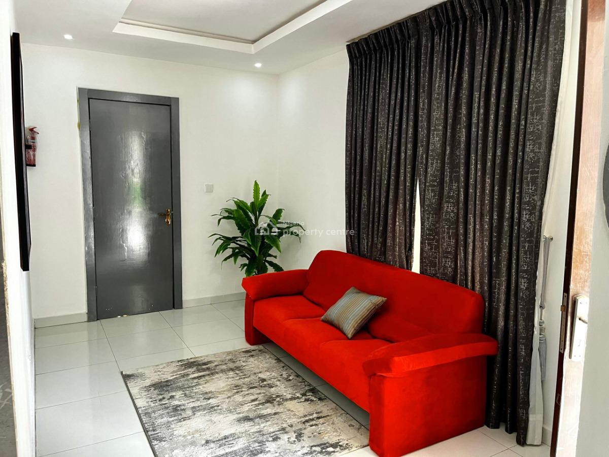 Nicely Furnished 3 Bedroom Apartment, Ikate, Lekki, Lagos, Flat / Apartment Short Let