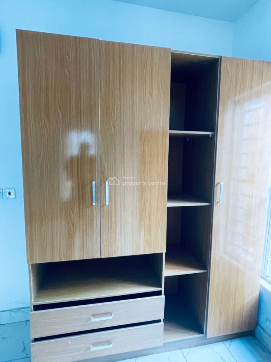 Well Renovated 4 Bedroom Semi-detached Open Compound, Ikota Lekki Lagos, Ikota, Lekki, Lagos, Semi-detached Duplex for Rent