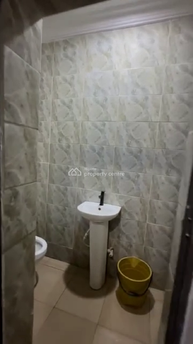 Nicely Furnished 1 Bedroom Apartment, Surulere, Lagos, Flat / Apartment Short Let