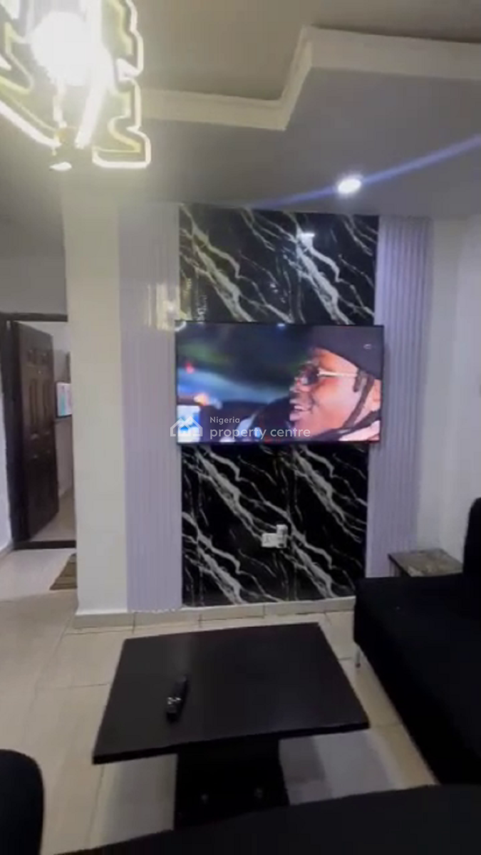 Nicely Furnished 1 Bedroom Apartment, Surulere, Lagos, Flat / Apartment Short Let