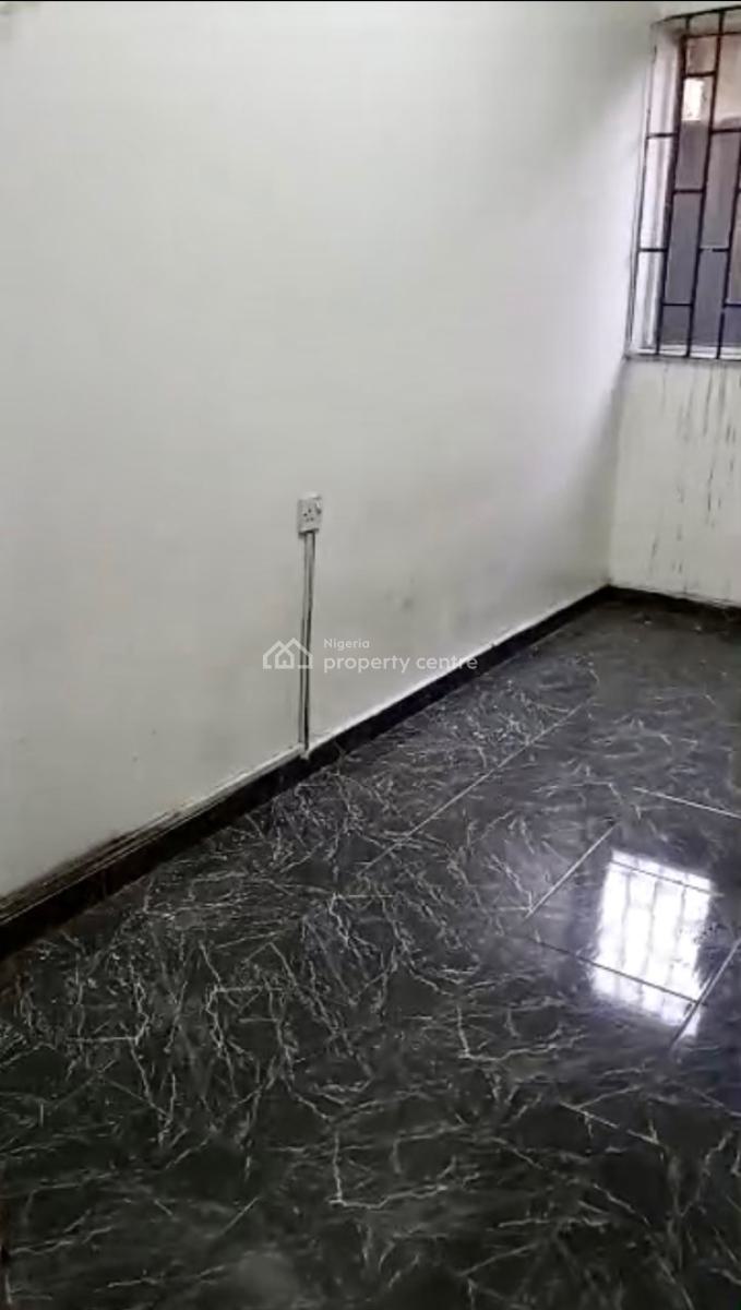 Studio Apartment, Shomolu, Lagos, Self Contain (single Rooms) for Rent