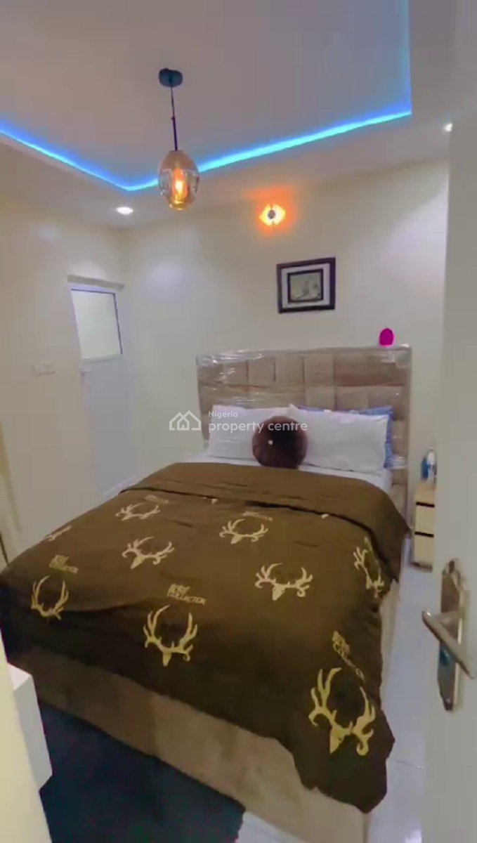 Nicely Furnshed 1 Bedroom Apartment, Sabo, Yaba, Lagos, Flat / Apartment Short Let