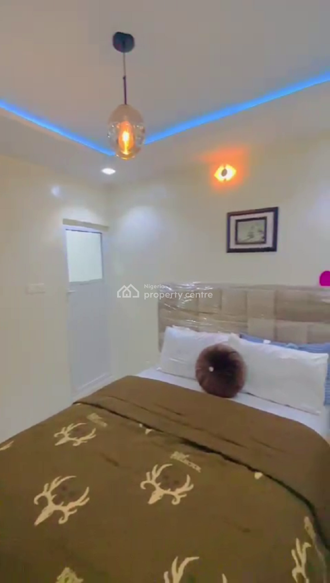 Nicely Furnshed 1 Bedroom Apartment, Sabo, Yaba, Lagos, Flat / Apartment Short Let
